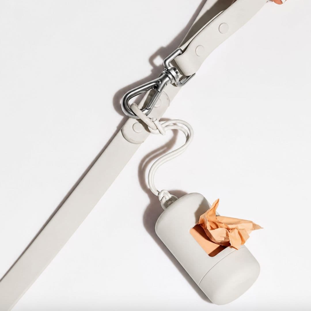 CleanBuddy- pojemnik na worki dla psa